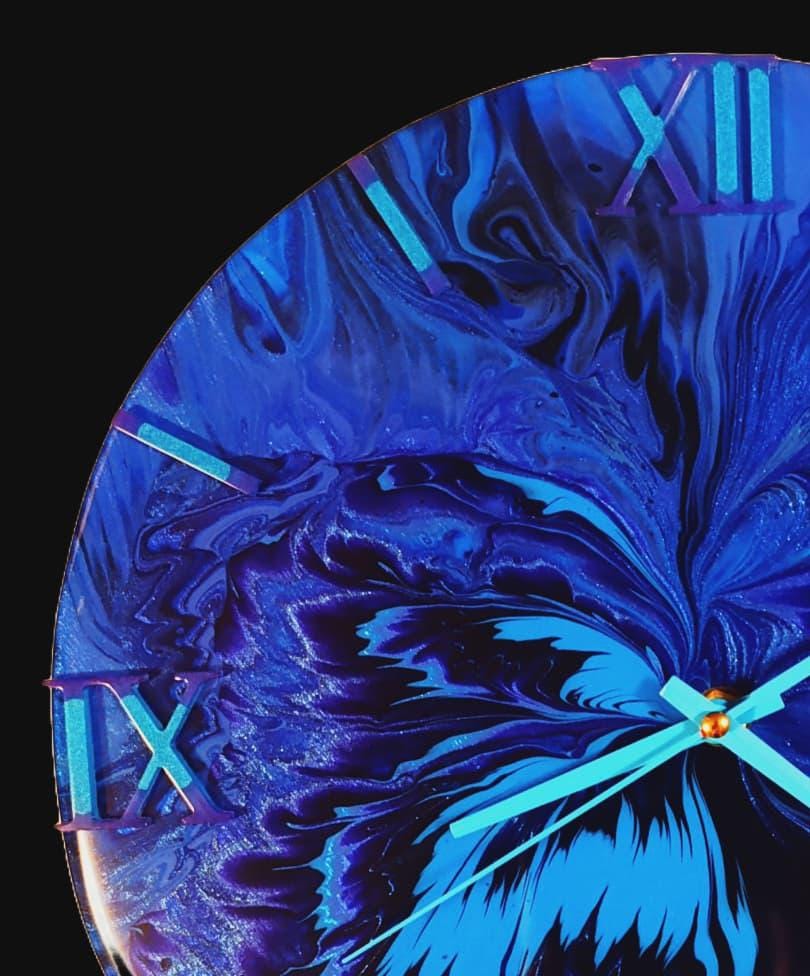 Velvet Twilight – Deep Purple Acrylic Pour Clock, 30cm, Elegant Wall Art, Handmade Resin Clock, Unique Gift for Home