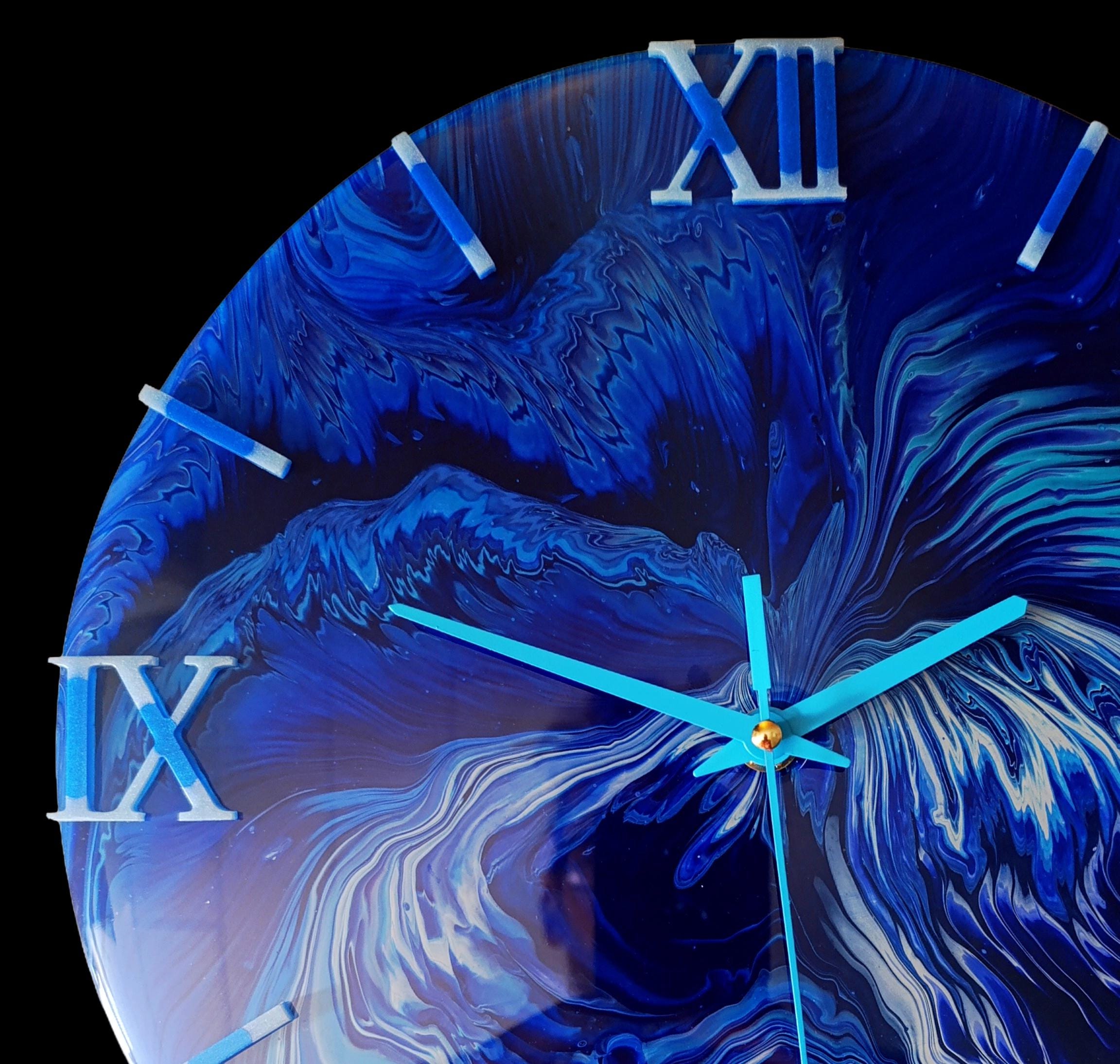 Wandklok 30cm blauw Ocean Waves close-up epoxy finish silent klok belgië