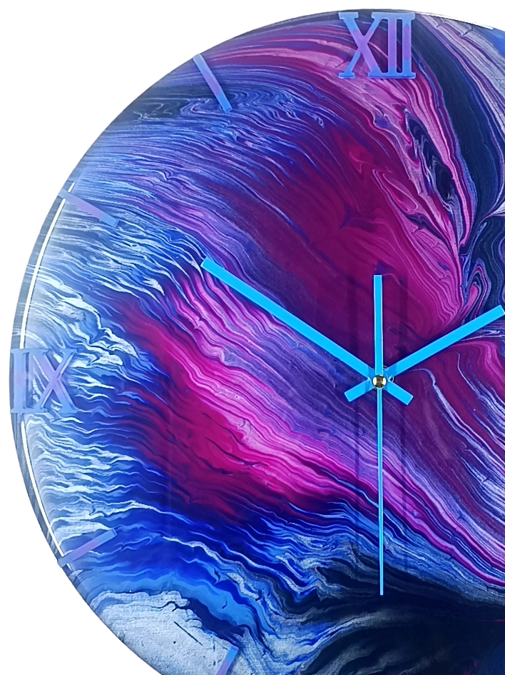 Handgemaakte wandklok 40cm- blauw, roze -"Electric Wave" (Acryl pouring kunst)